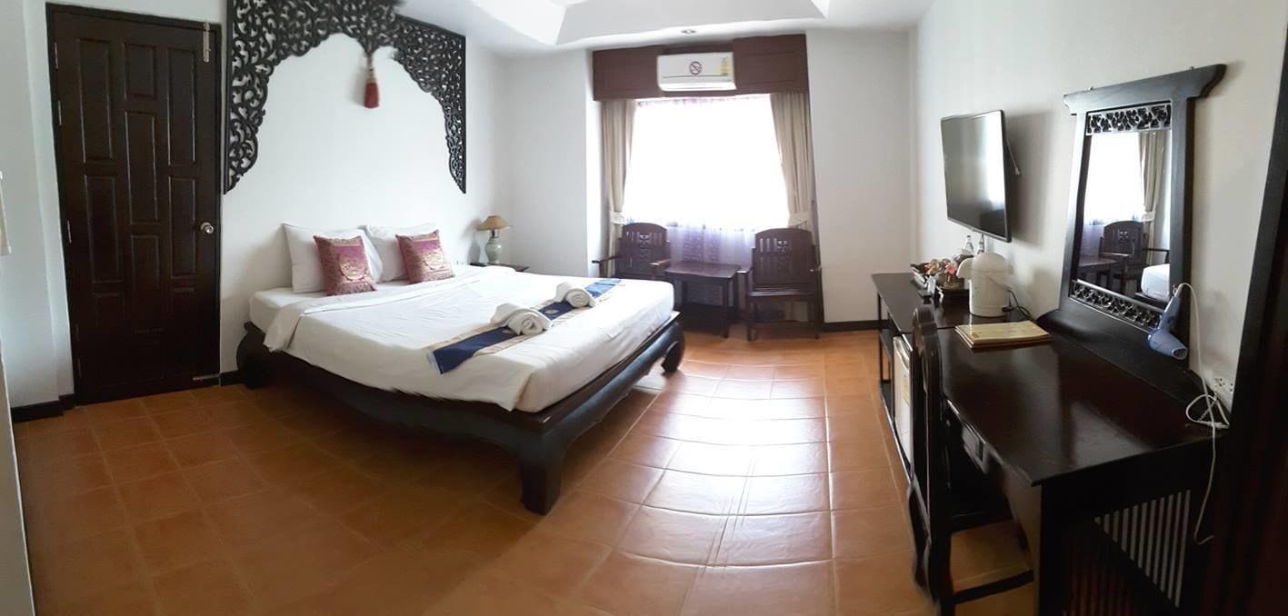 Wangburapa Grand Hotel Chiang Mai Esterno foto