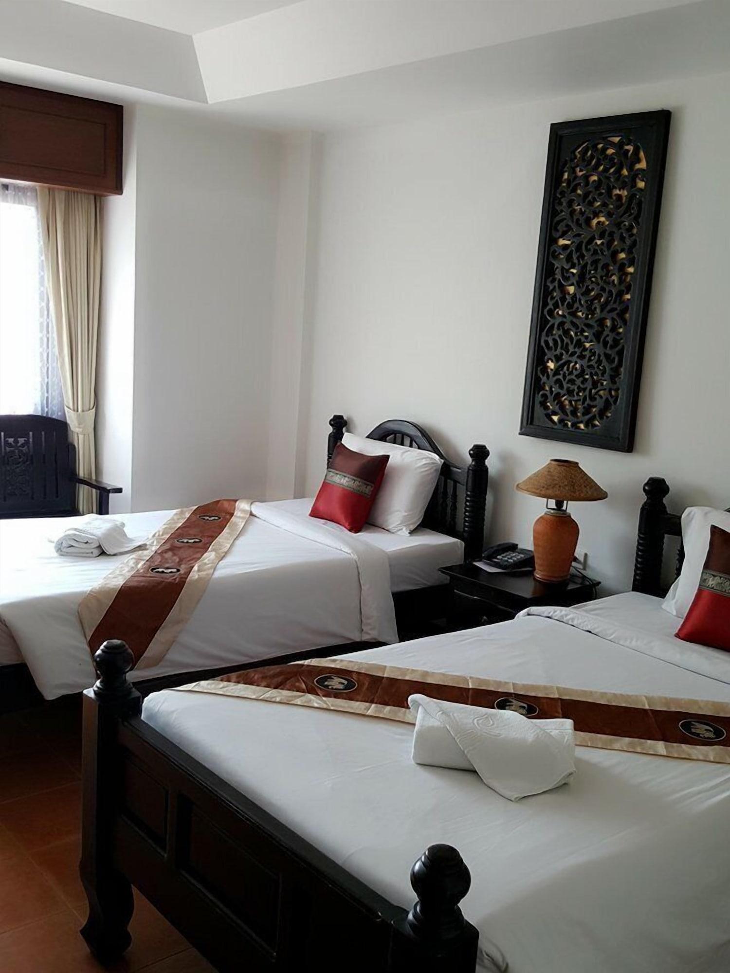 Wangburapa Grand Hotel Chiang Mai Esterno foto