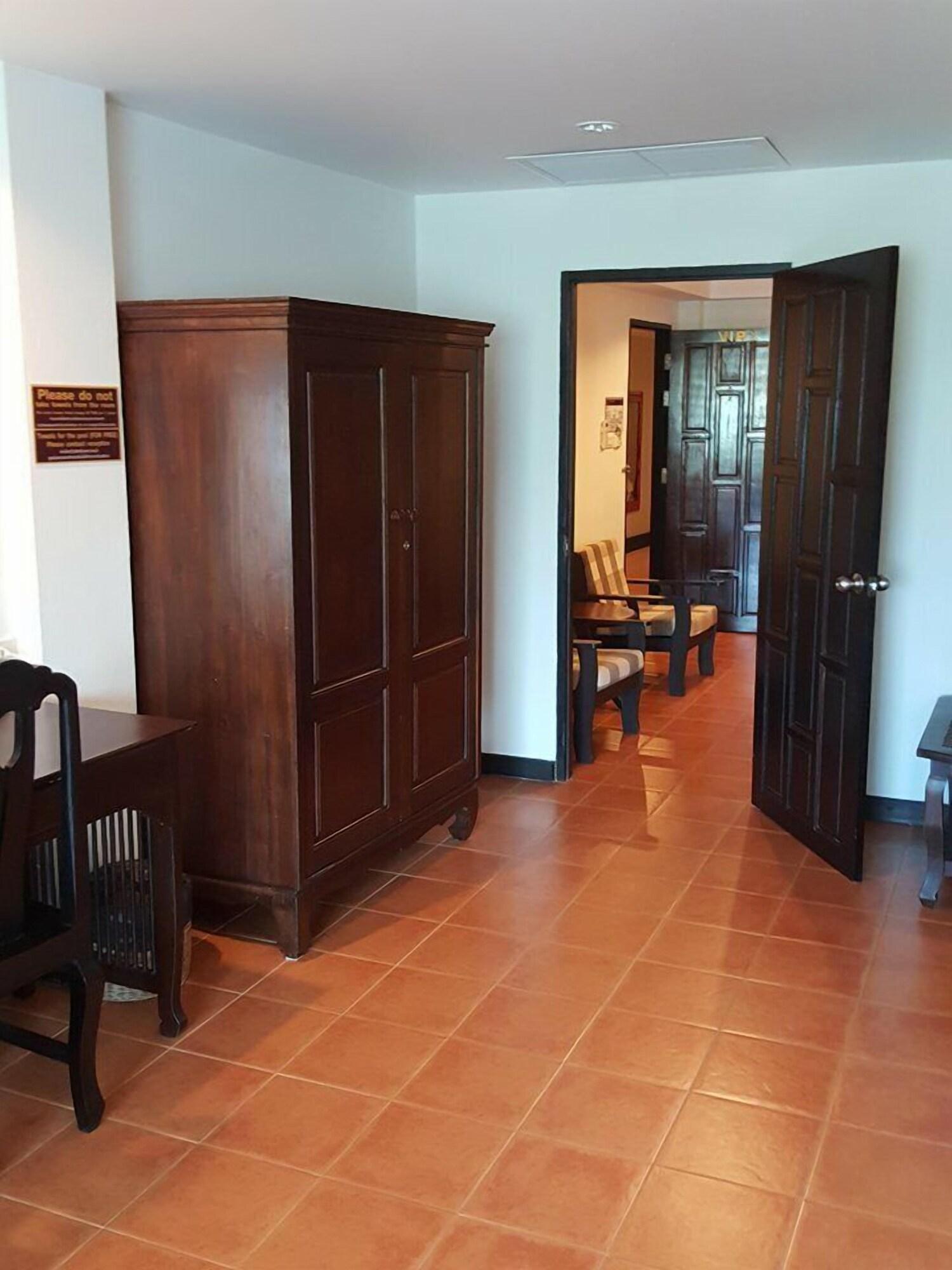 Wangburapa Grand Hotel Chiang Mai Esterno foto