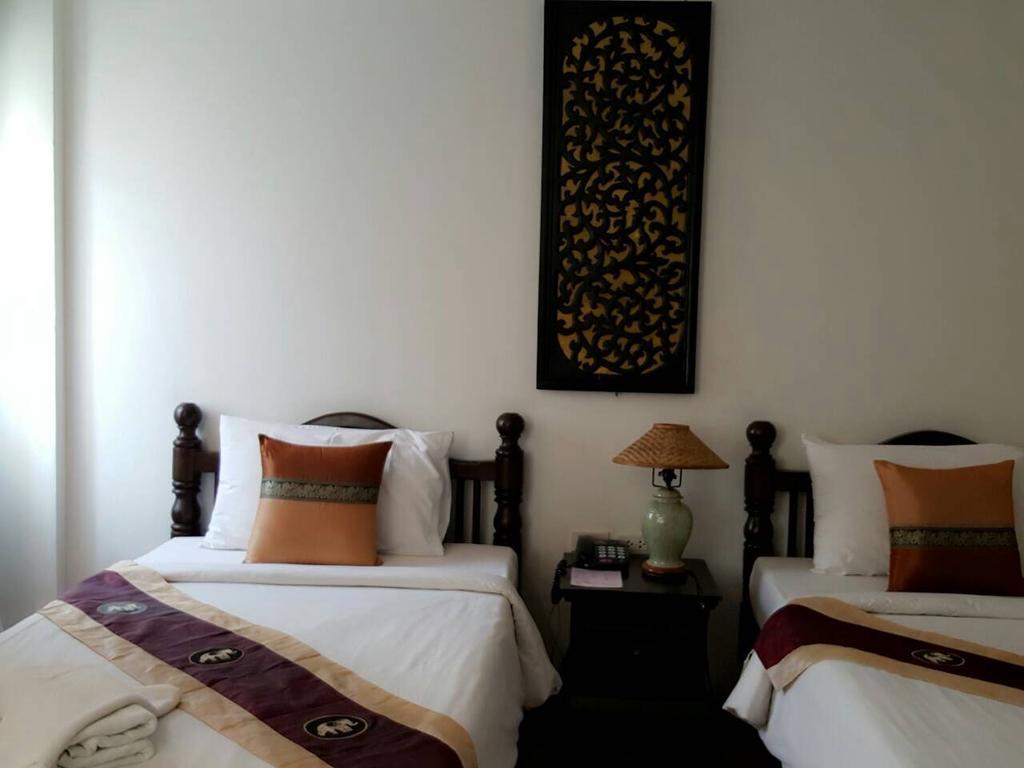 Wangburapa Grand Hotel Chiang Mai Esterno foto