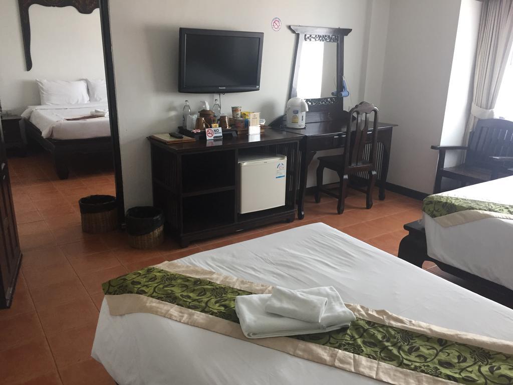 Wangburapa Grand Hotel Chiang Mai Esterno foto