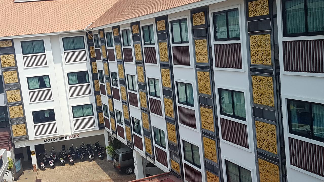 Wangburapa Grand Hotel Chiang Mai Esterno foto