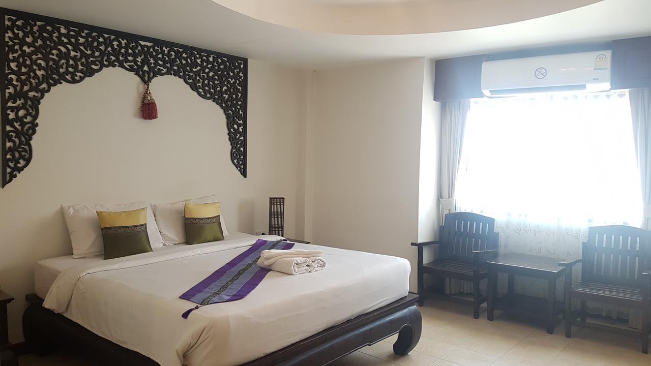 Wangburapa Grand Hotel Chiang Mai Esterno foto