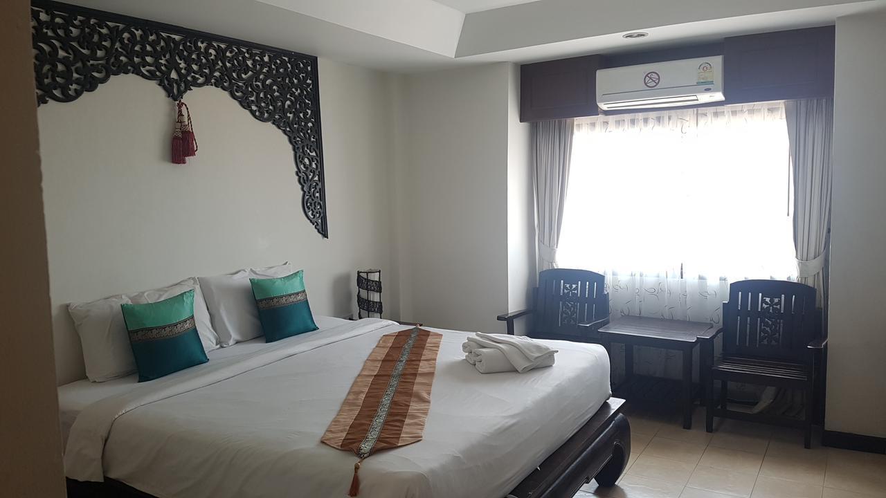 Wangburapa Grand Hotel Chiang Mai Esterno foto