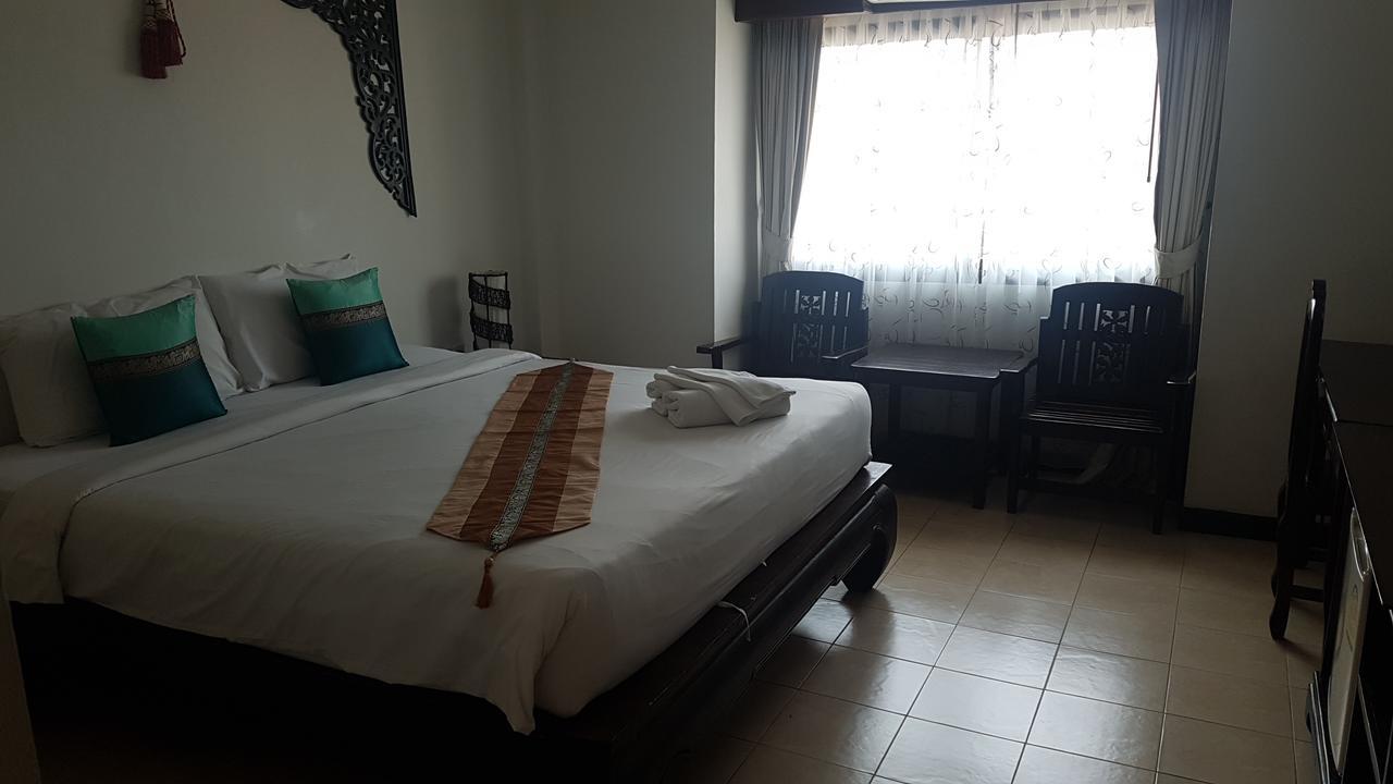Wangburapa Grand Hotel Chiang Mai Esterno foto