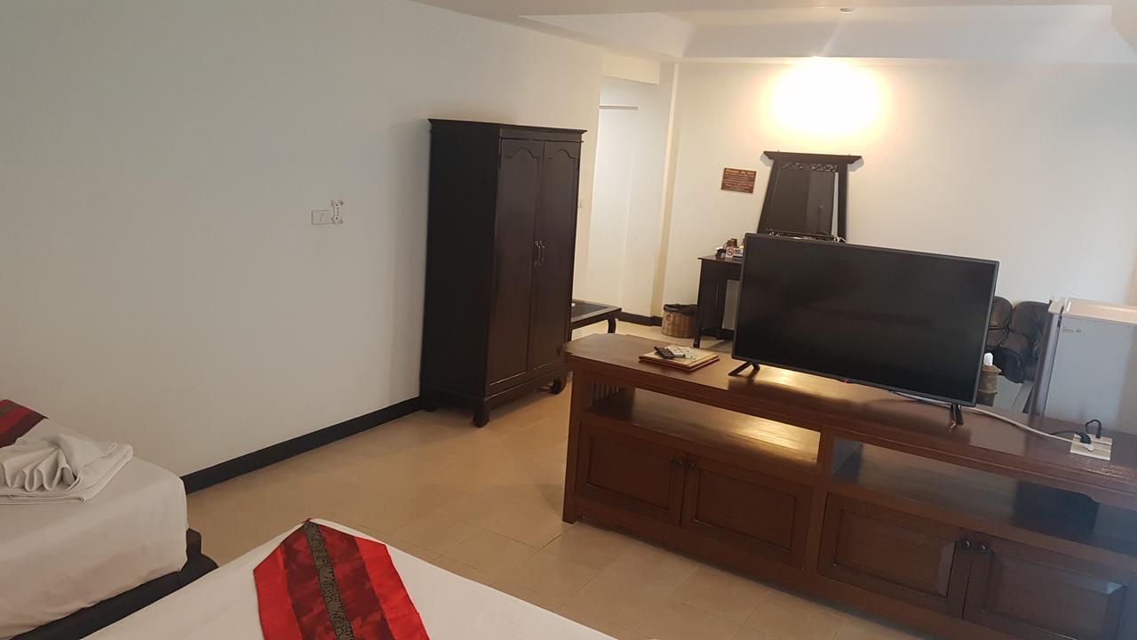 Wangburapa Grand Hotel Chiang Mai Esterno foto