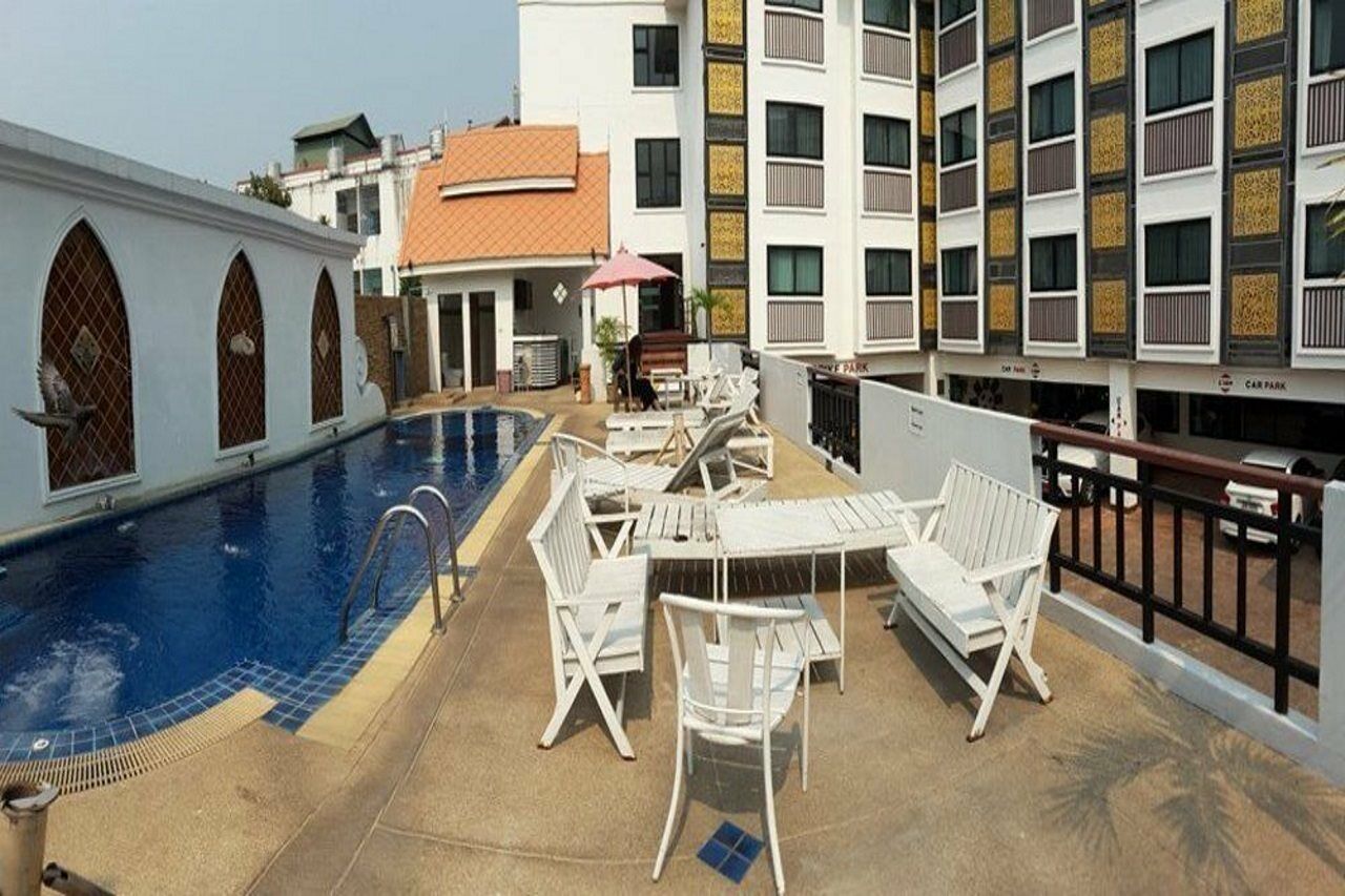 Wangburapa Grand Hotel Chiang Mai Esterno foto